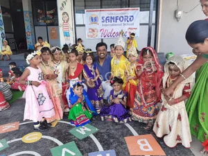 Sanford International School Gallery 8