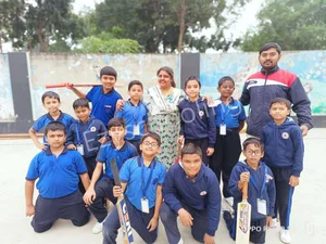 Glenhill School Gallery 4