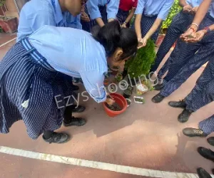 Daisy Dales Sr. Secondary School Gallery 26