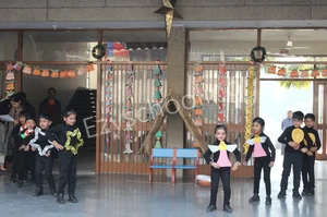 Somerville School Gallery 17