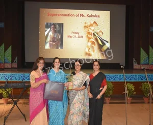 Cambridge School Gallery 6