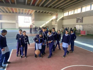 Shiv Nadar School Gallery 37