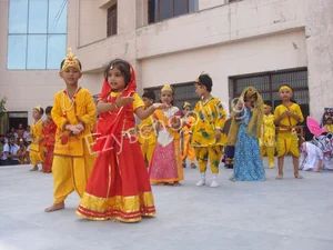 Royal Oak International School Gallery 16