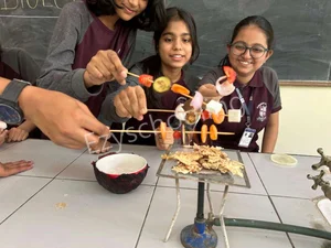 Cambridge School Gallery 28