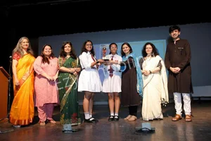 Cambridge School Gallery 12