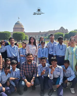 Akshya Pratisthan Gallery 12