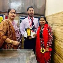 Das Universal Academy Gallery 6