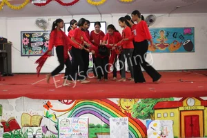 David Model Public Junior High School Gallery 41