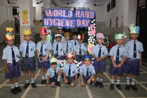 David Model Public Junior High School Gallery 8