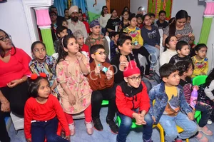 Cambridge Montessori Junior Gallery 16