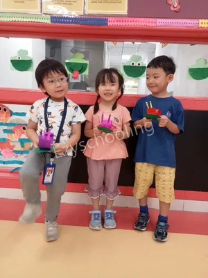 Unicosmos School Gallery 18