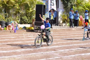 Suyog Sunderji Wisdom School Gallery 12