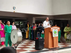 Tree House High School Gallery 19