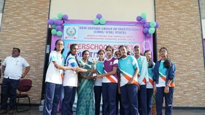 New Oxford school Gallery 12