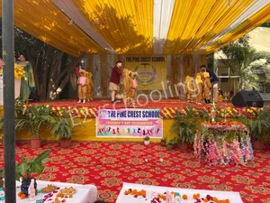 The Pine Crest School Gallery 2