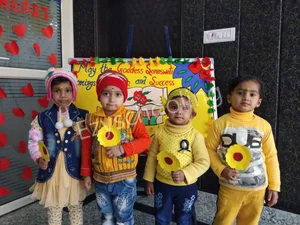 The Mom's Lap Pre School Gallery 18