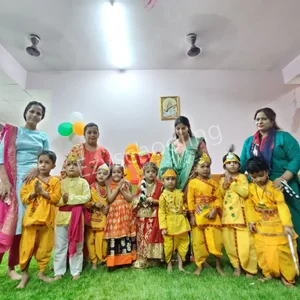 Sparkles School Gallery 23