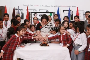 Presidium School Gallery 307