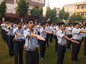 S D Modern Secondary School Gallery 2