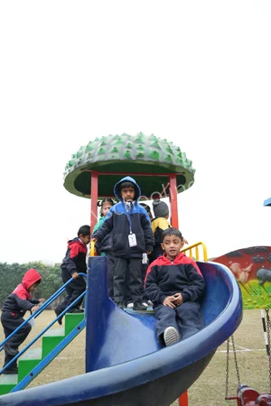 GRD World School Gallery 13