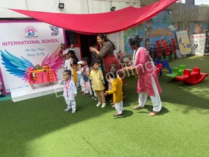 Australian Practices Canvas International School Gallery 18