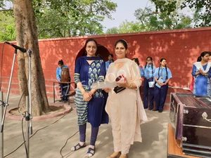 Mira Model School Gallery 11