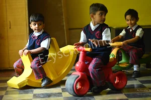 Scholars Foundation High School Gallery 21