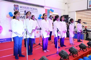 Modern School Gallery 6