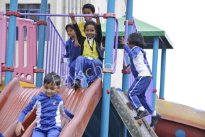 Capstone High Gallery 27