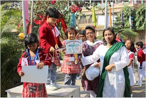Calcutta Airport English High School Gallery 3