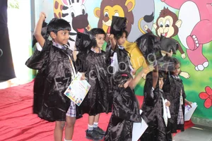 Laurus - The Universal School Gallery 1