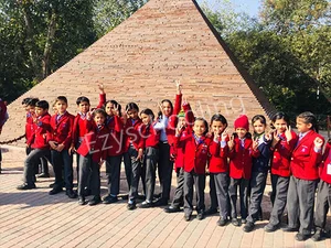 Silvertone School Gallery 11