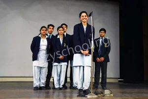 Cambridge School Gallery 15