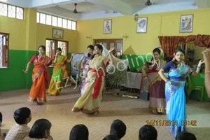 Dreamland School Gallery 7