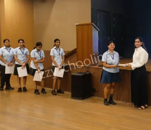 Modern High School International Gallery 2