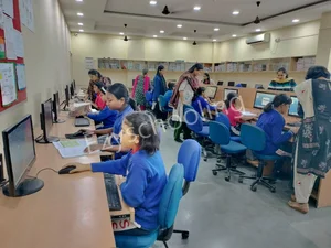 Saltlake Shiksha Niketan Gallery